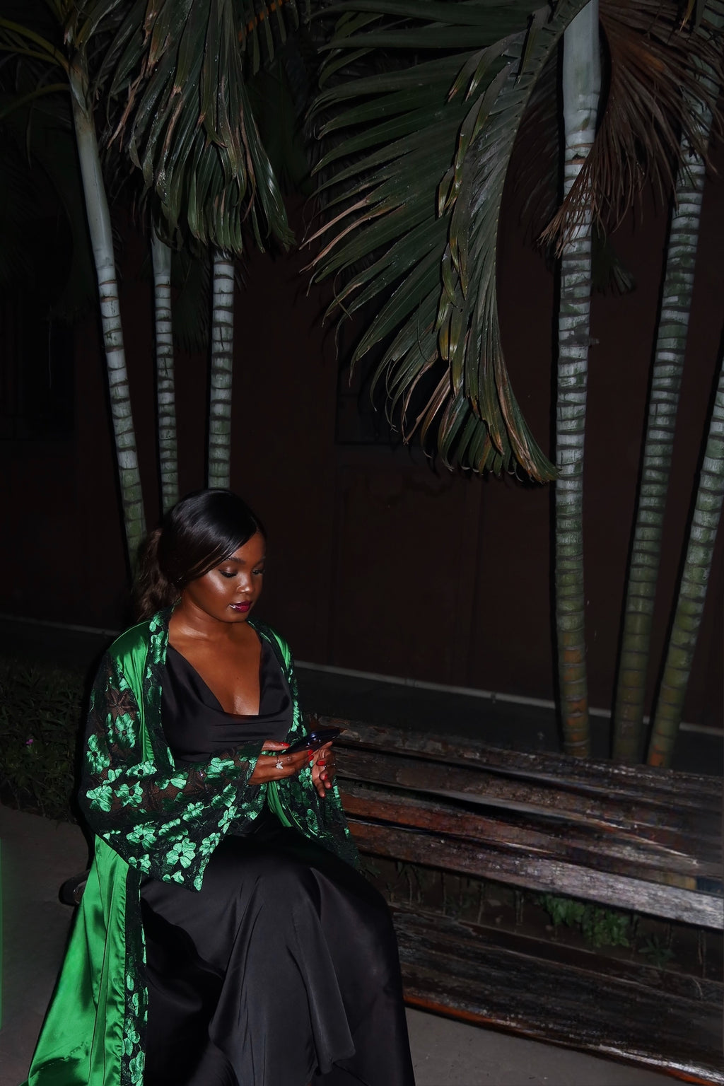 Kimono Eden, parements en dentelle et ceinture en satin – Malkia Studio